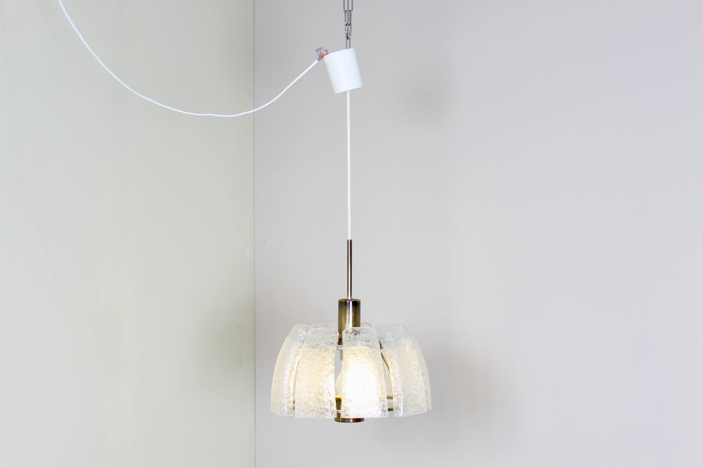 Vintage hanglamp Doria - jaren '70, iceglass