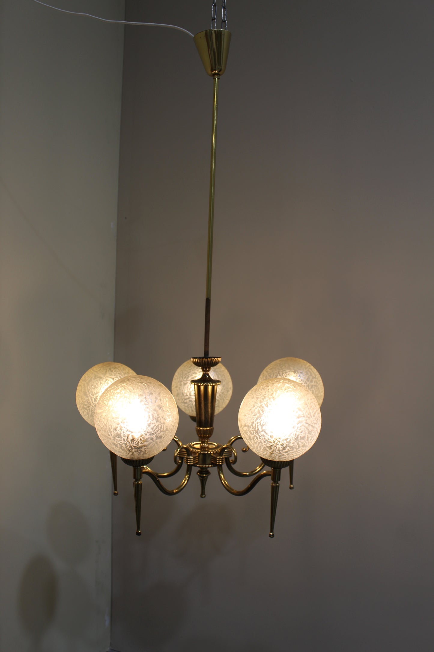 Vintage hanglamp, kroonluchter - messing jaren '50
