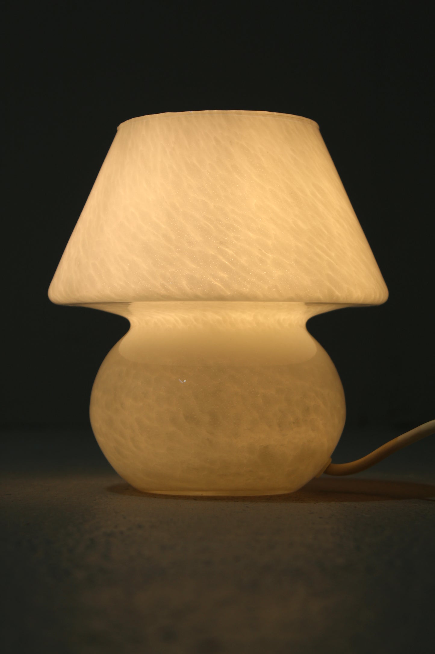 Vintage Murano tafellamp, mushroomlamp - wit, jaren '70