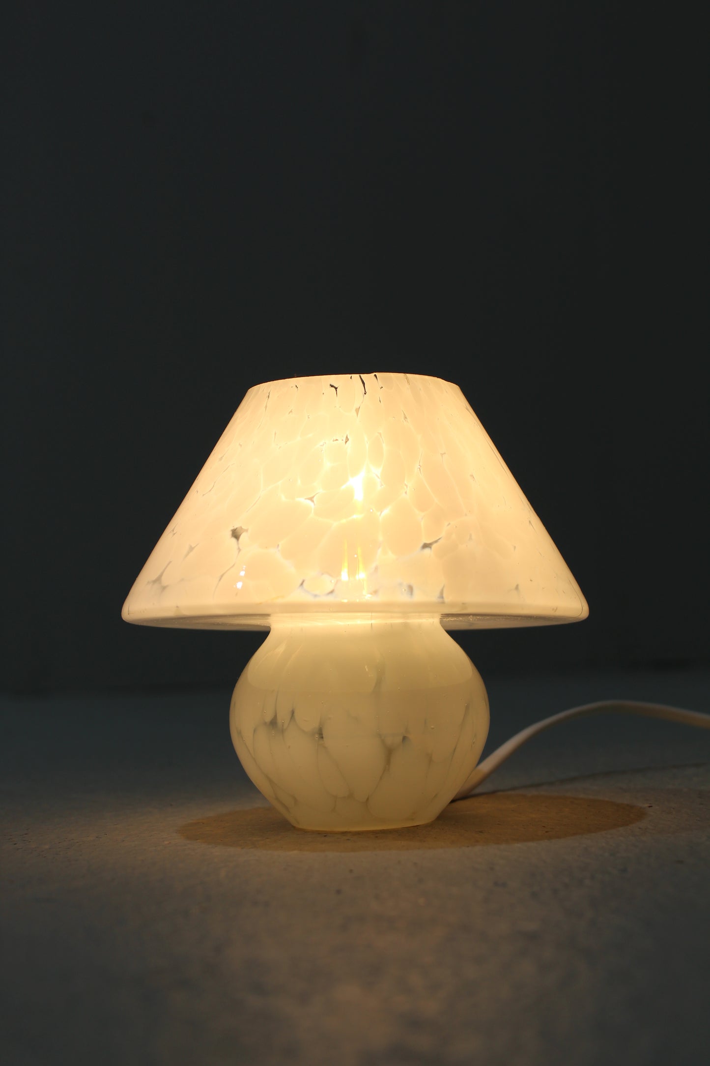 Vintage Murano mushroomlamp - wit, jaren '70