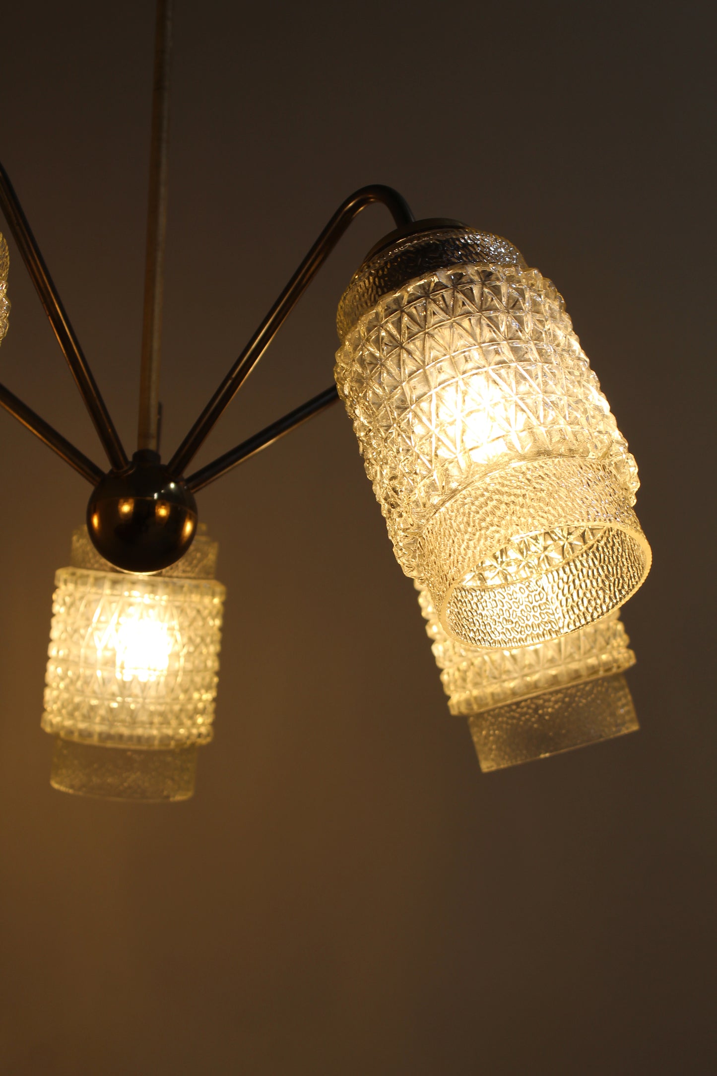 Vintage plafondlamp, kroonluchter - jaren '60, messing, glas
