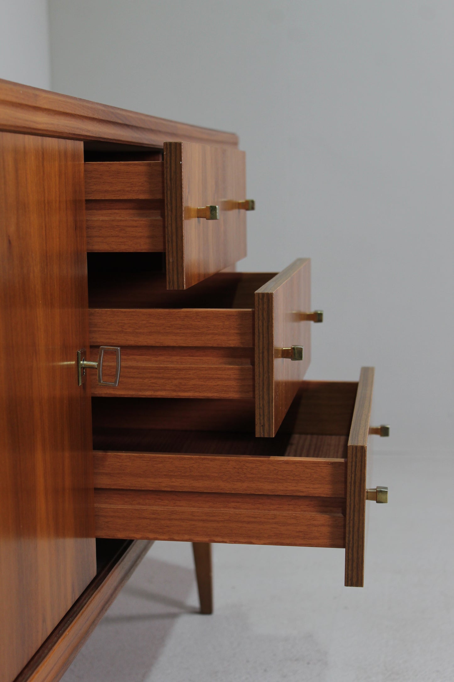 Vintage sideboard, dressoir jaren '60