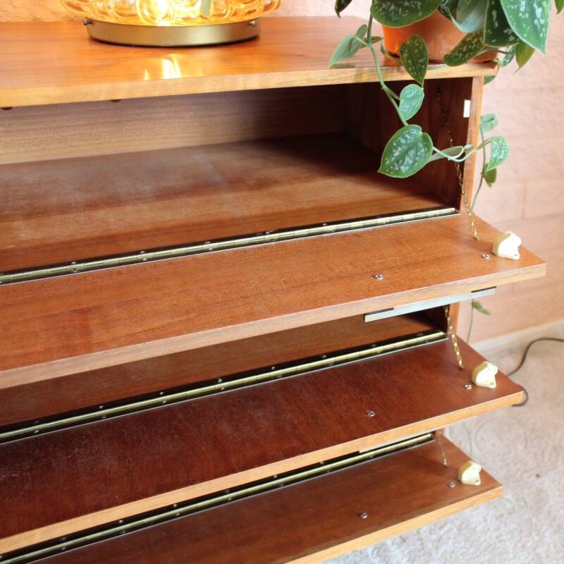 Vintage sideboard/dresser
