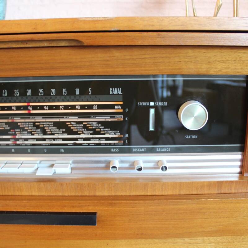 Vintage radio cabinet Loewe Opta
