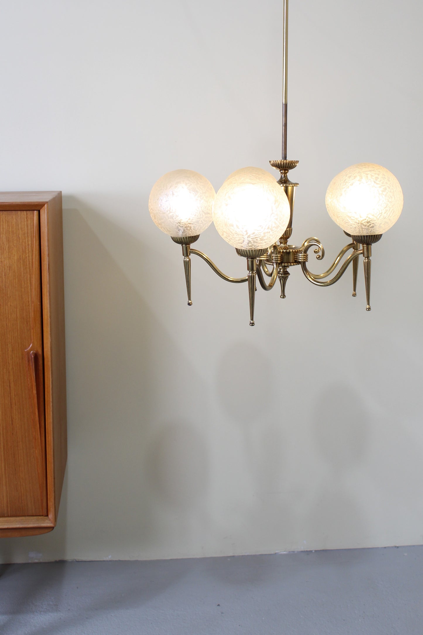 Vintage hanglamp, kroonluchter - messing jaren '50