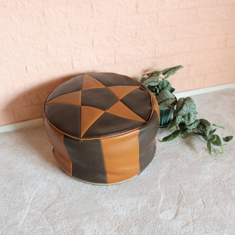 Vintage pouf