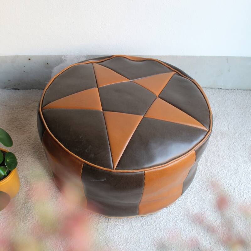 Vintage pouf