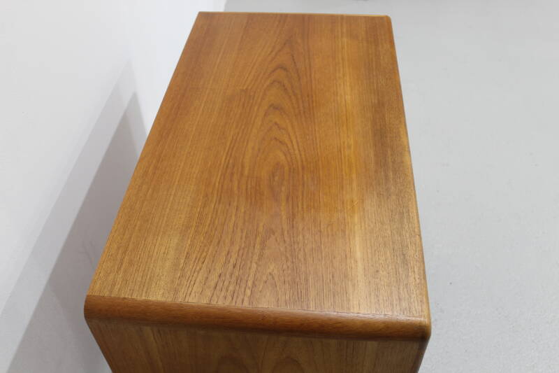 Vintage audiokast, tv-meubel Deens Design - Dyrlund, jaren '60 | 01173