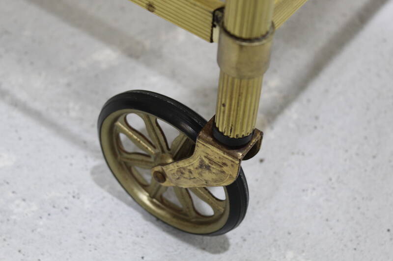 Vintage serveerwagen, messing rookglas - jaren '70 | 00939