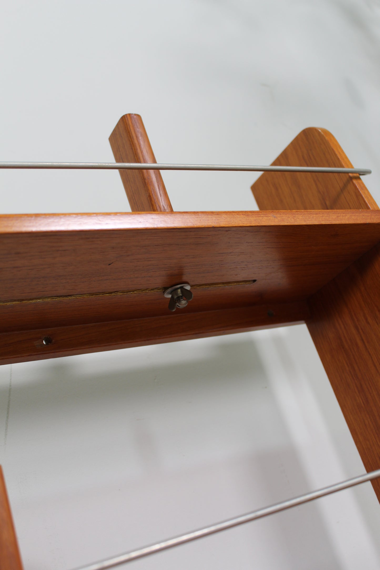 Vintage boekenkastje, plantentafel
