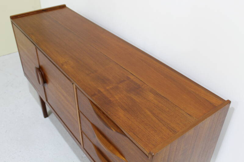Vintage Brits design dressoir - jaren '60 | 01101