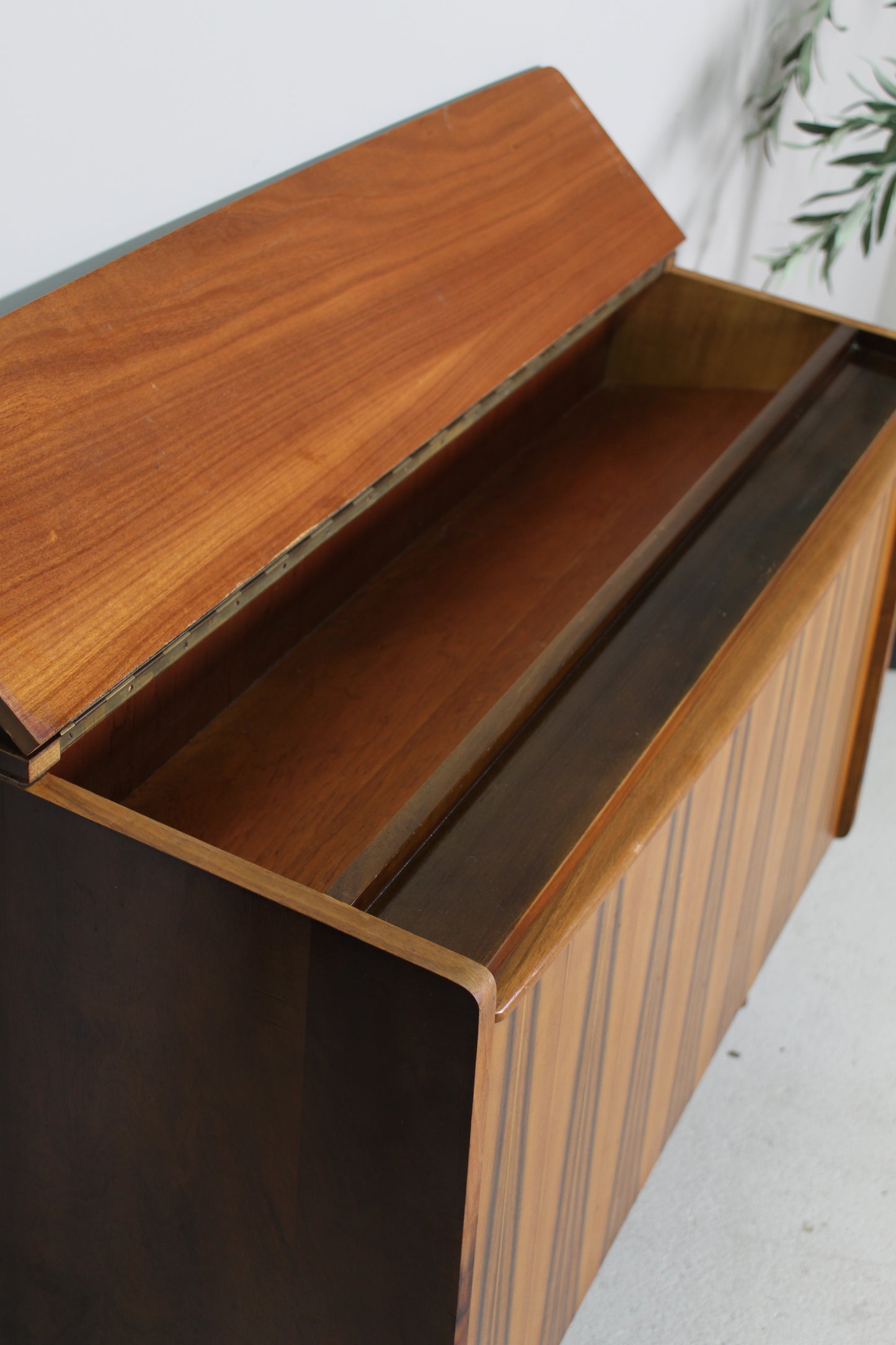 Vintage schoenenkast jaren '50