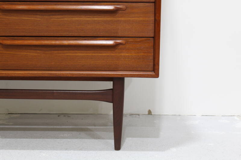 Vintage Design highboard, cupboard - Heinrich Rietsenpatt | 01056