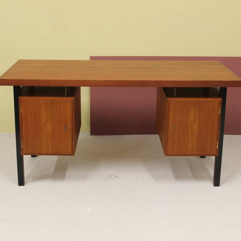 Vintage bureau, dubbelzijdig