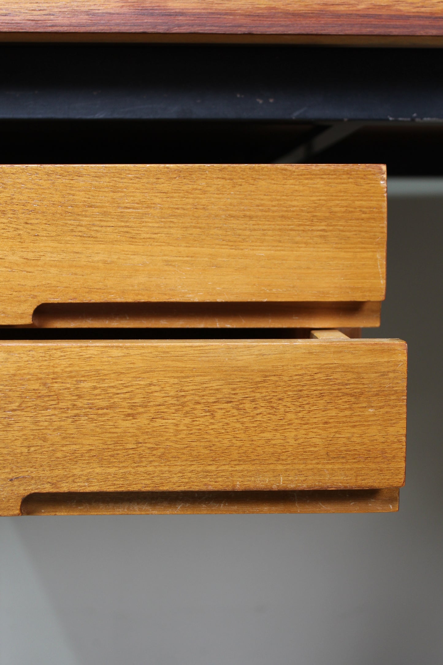 Vintage Schreibtisch - Holz, 60er Jahre
