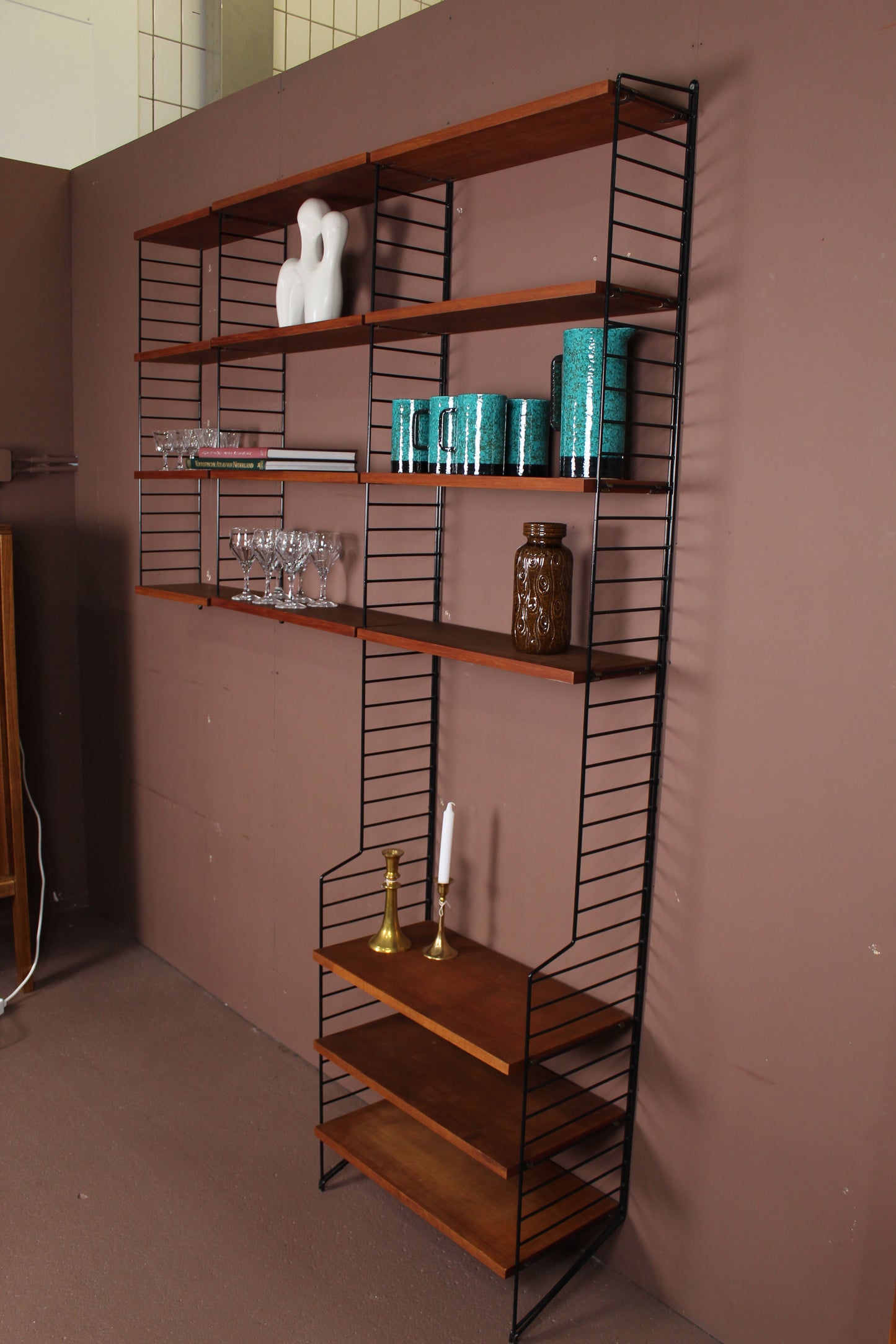 Vintage wandsysteem, boekenplanken String