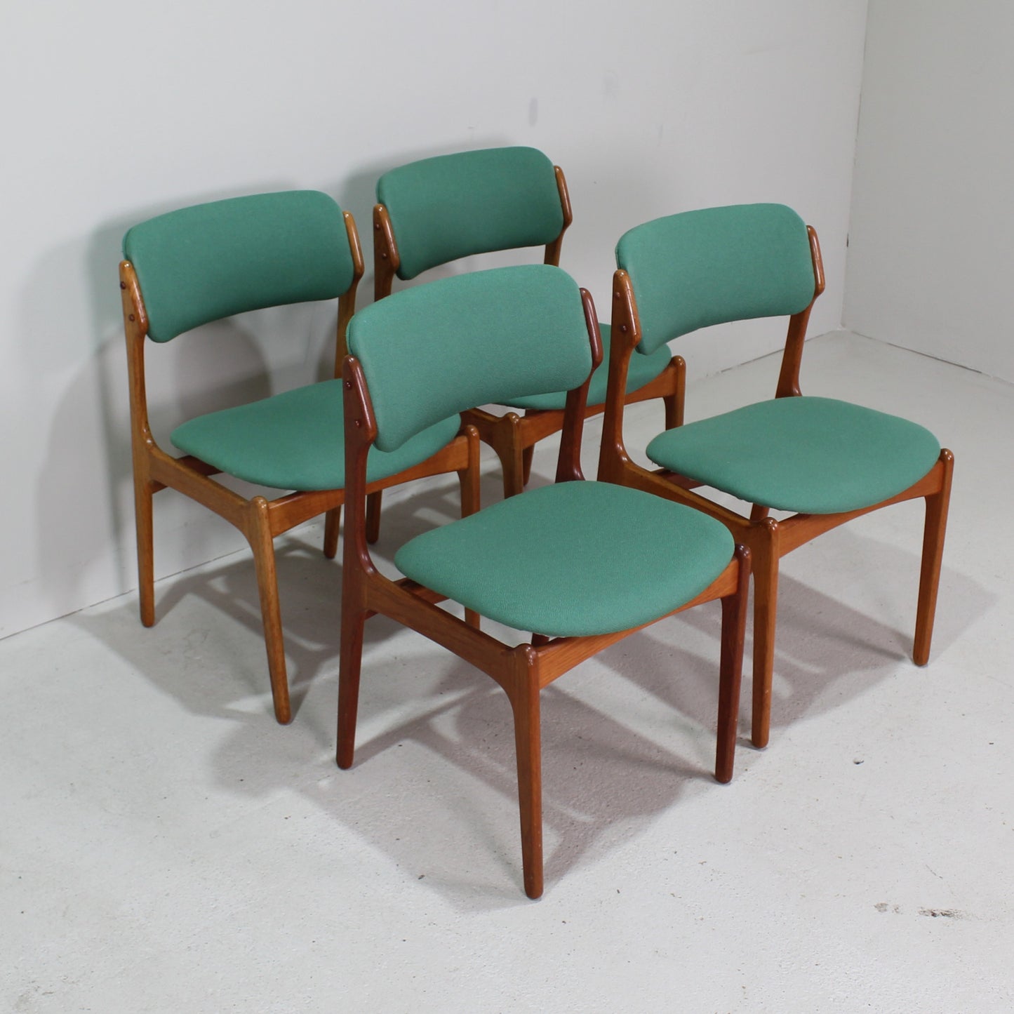 4x Vintage Esszimmerstühle, Erik Buch, Teakholz