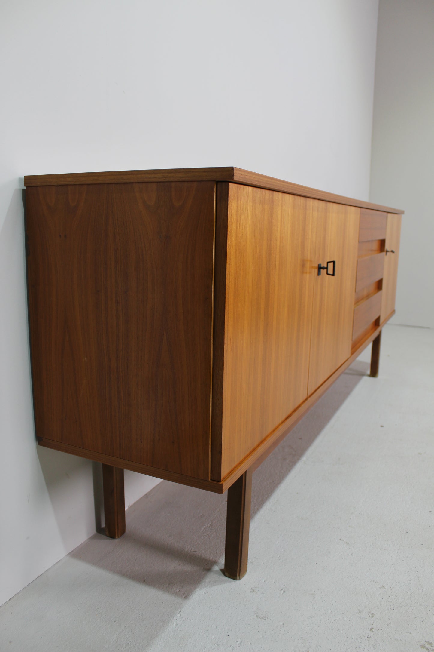 Vintage dressoir, sideboard jaren '60