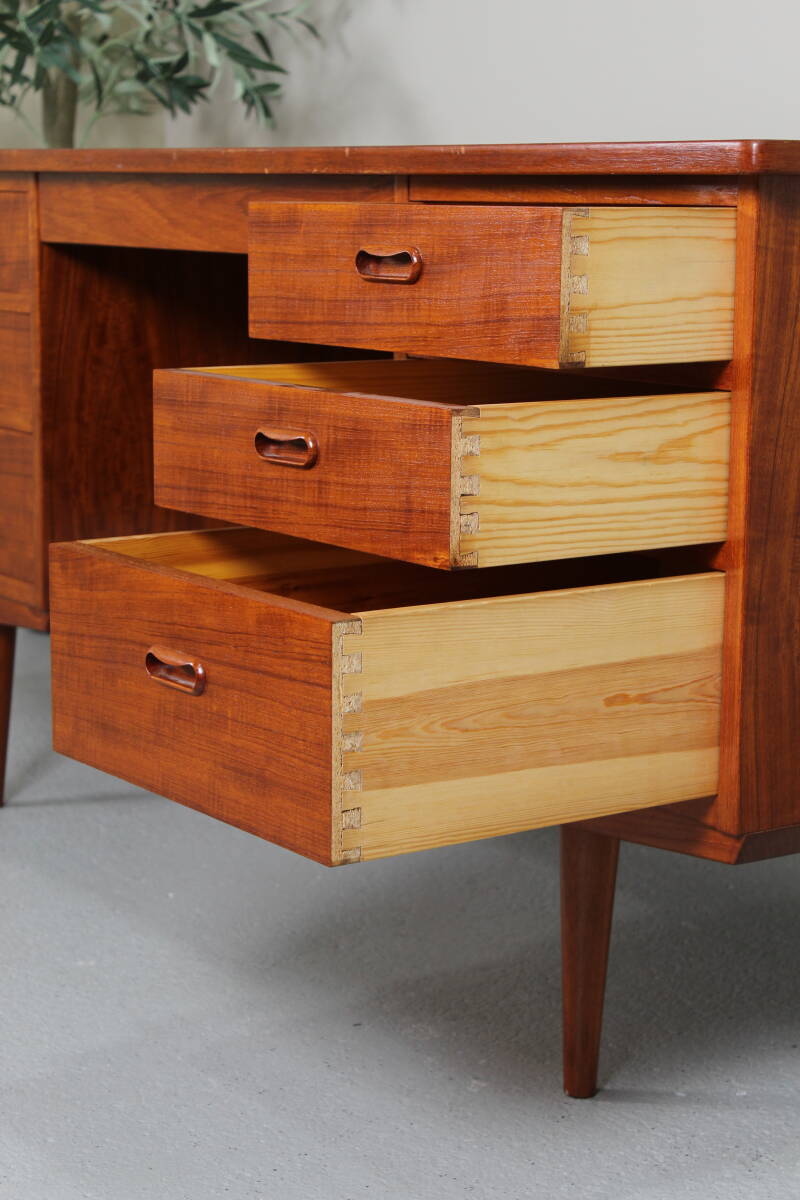 Vintage bureau - Scandinavisch Design, teak, linoleum, jaren '60 | 01294
