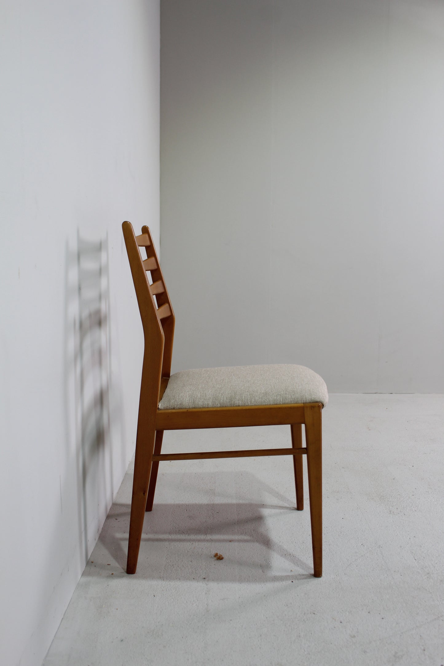 4x vintage eetkamerstoelen, beige