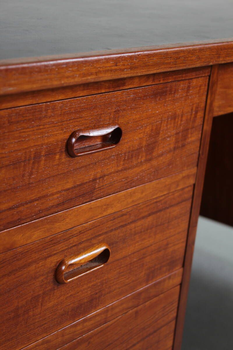 Vintage bureau - Scandinavisch Design, teak, linoleum, jaren '60 | 01294
