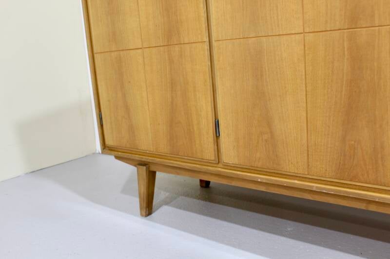 Vintage kast, linnenkast, kledingkast, spelletjeskast - jaren '50 | 01192