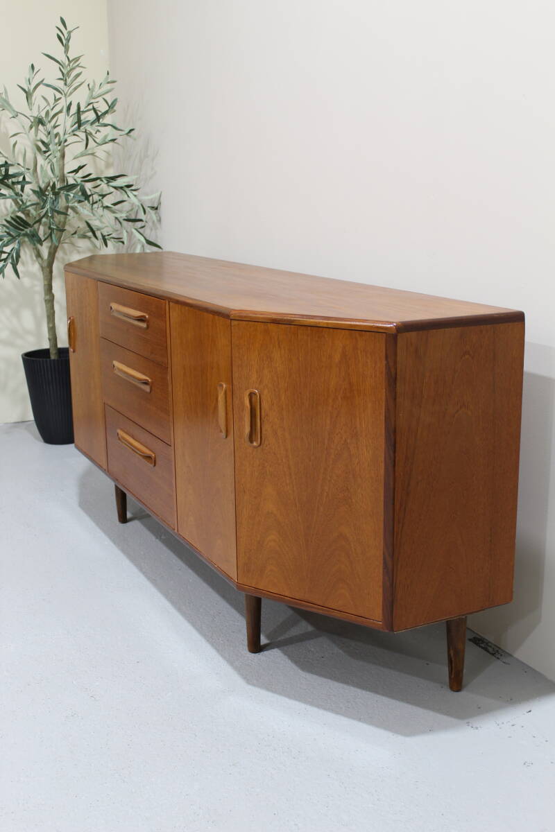 Vintage design dressoir, sideboard - G-plan | 01373