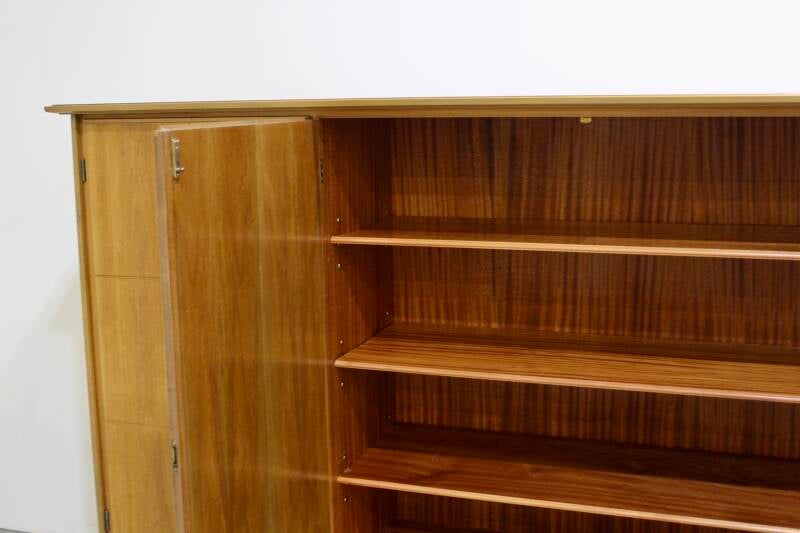 Vintage kast, linnenkast, kledingkast, spelletjeskast - jaren '50 | 01192