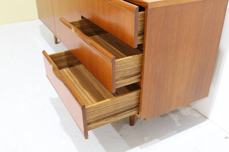 Vintage British Design sideboard, McIntosh - teak | 00871