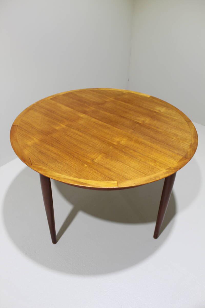 Vintage round dining table (extendable) - 1960s | 01382