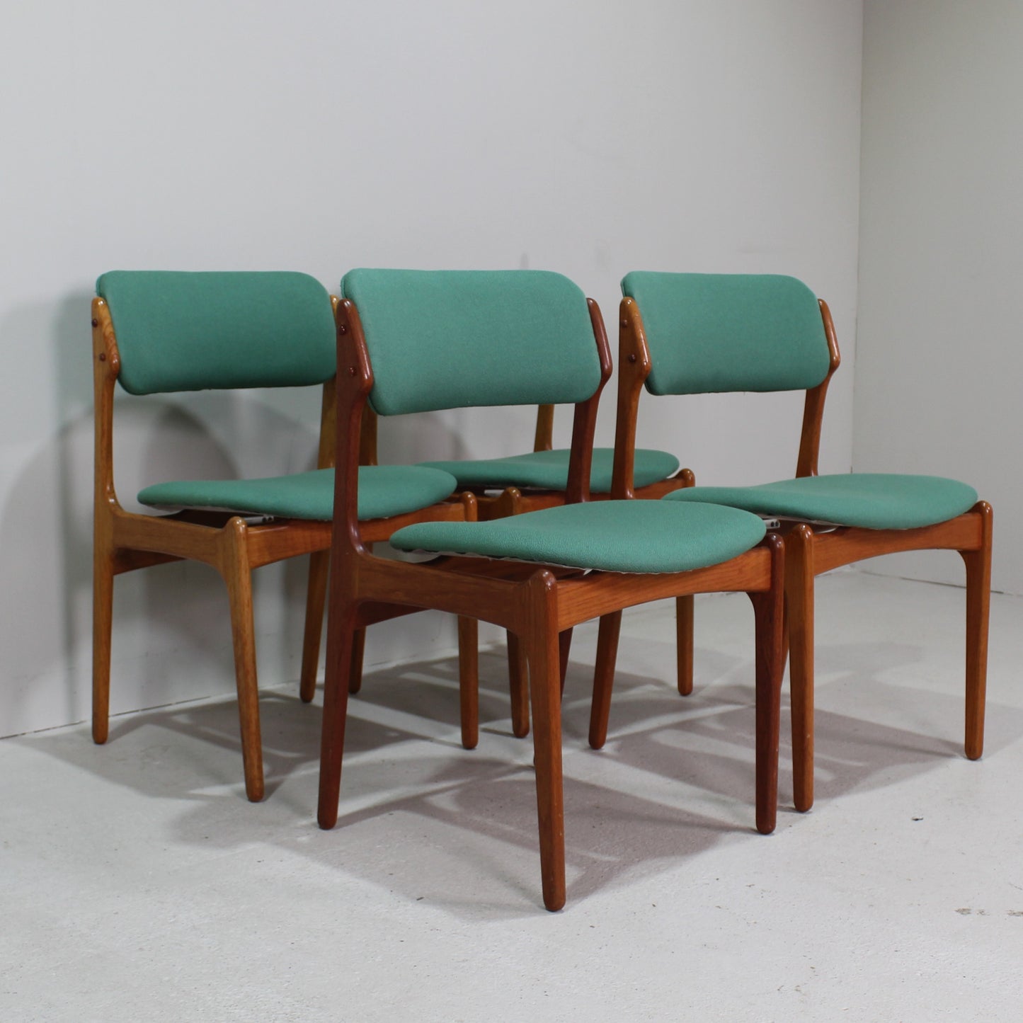 4x Vintage Esszimmerstühle, Erik Buch, Teakholz