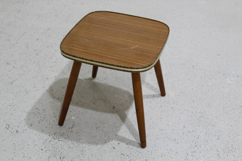 Vintage plantentafeltje, bruin - jaren '60 | 01098