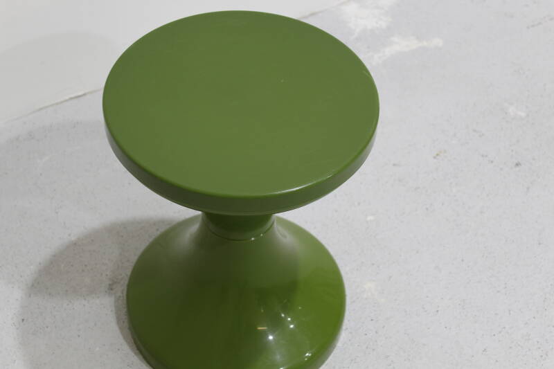 Vintage groene kruk, plantentafel - jaren '70 | 01095