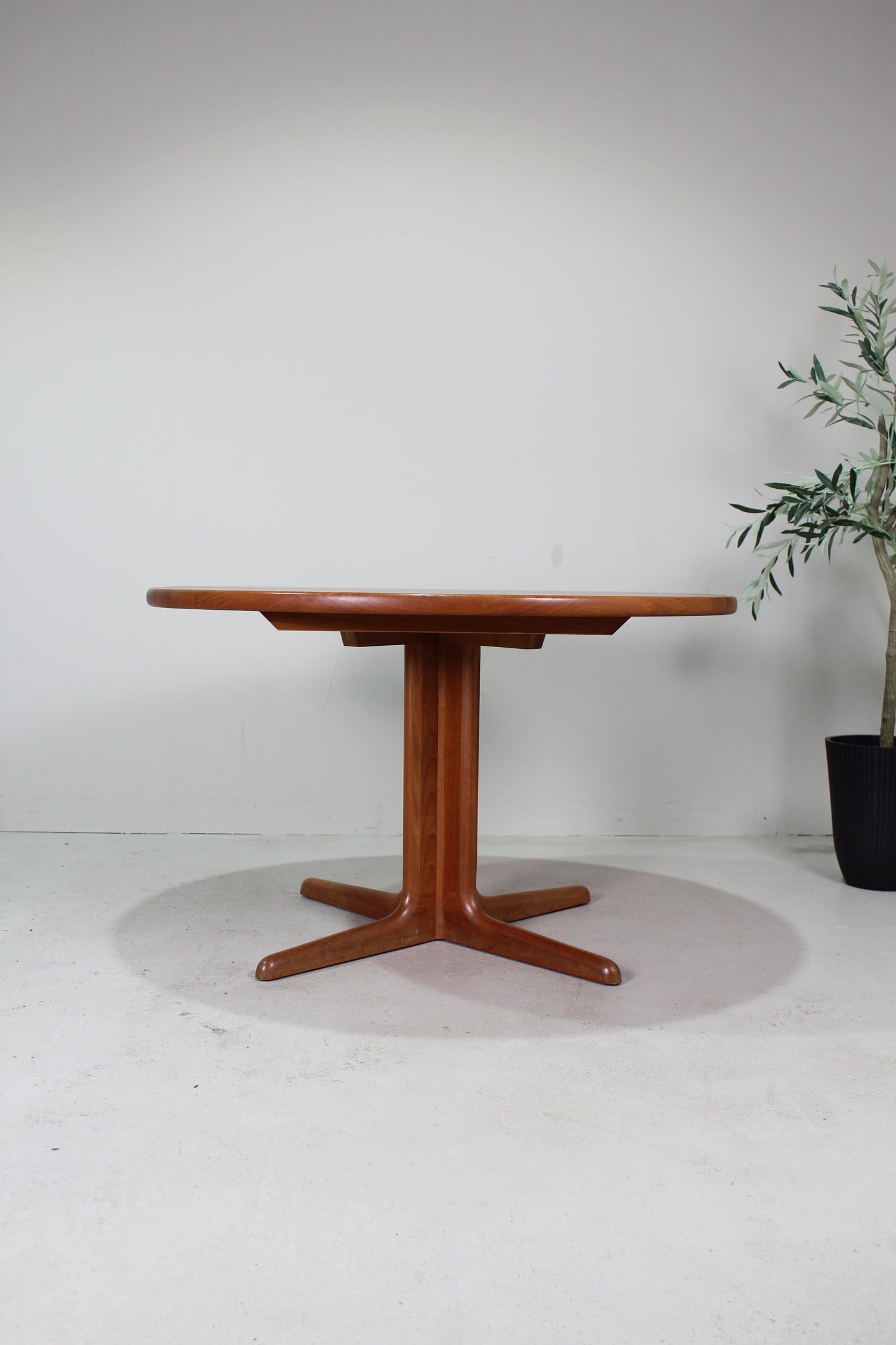 Vintage Deens Design eettafel rond