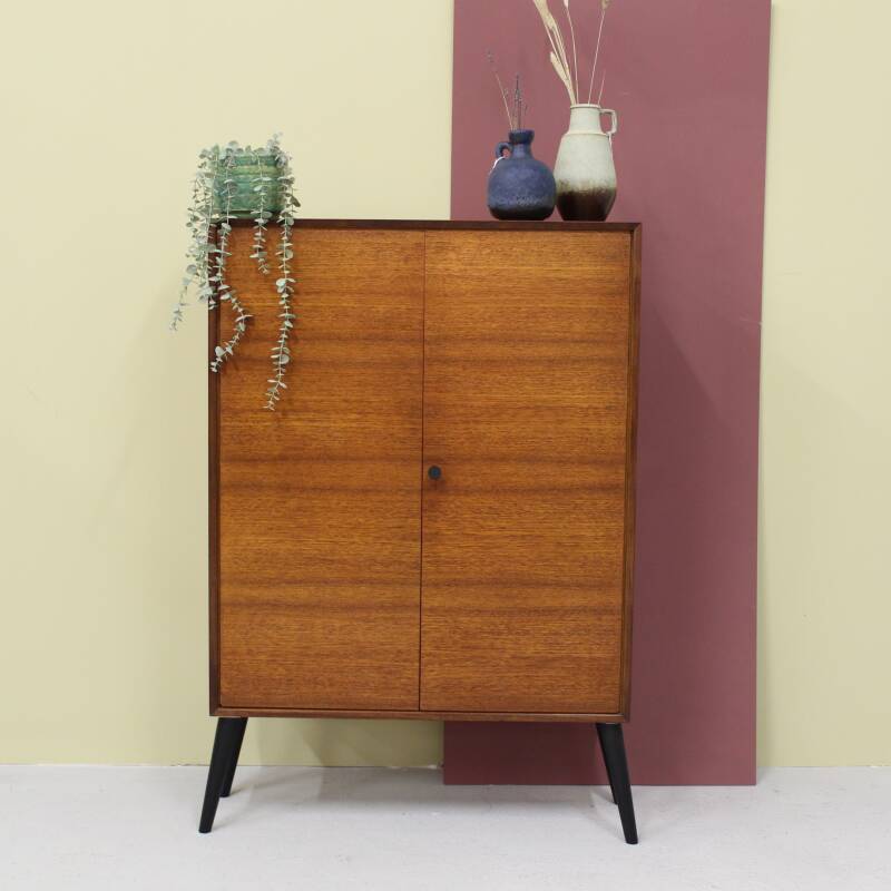 Vintage kast, kledingkast