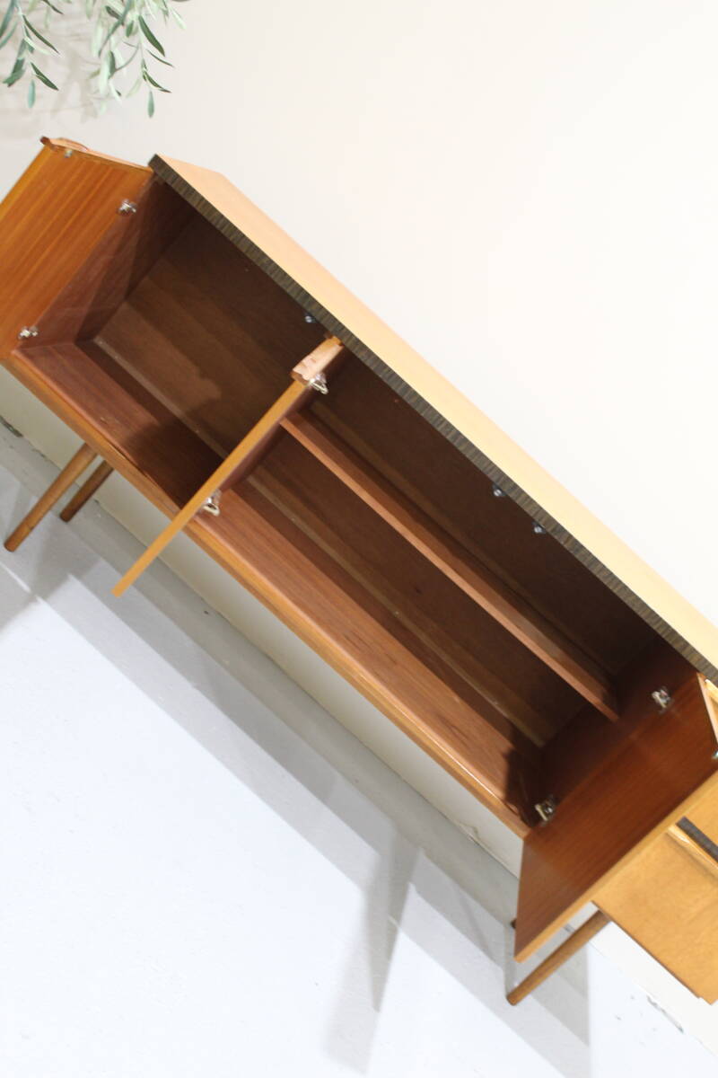 Vintage design sideboard, sideboard - McIntosh | 01372