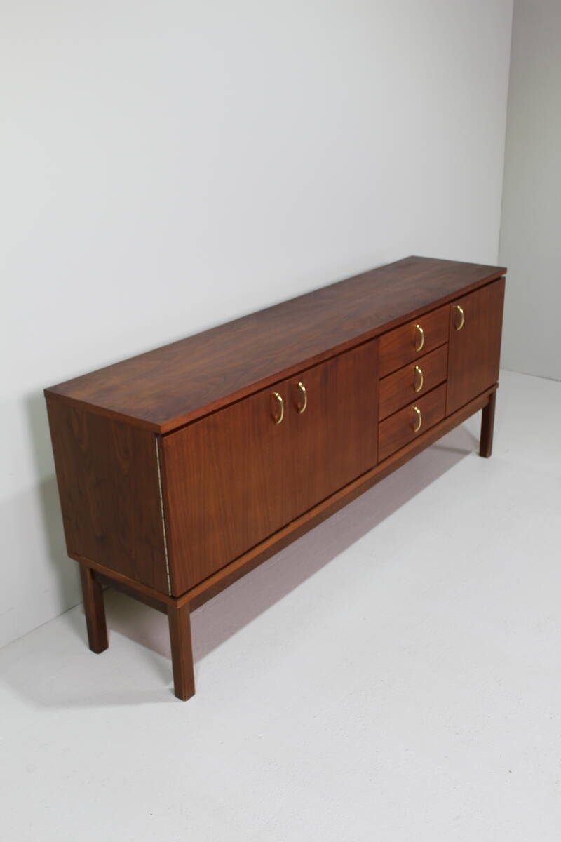 Vintage Sideboard - 70er Jahre, goldene Griffe
