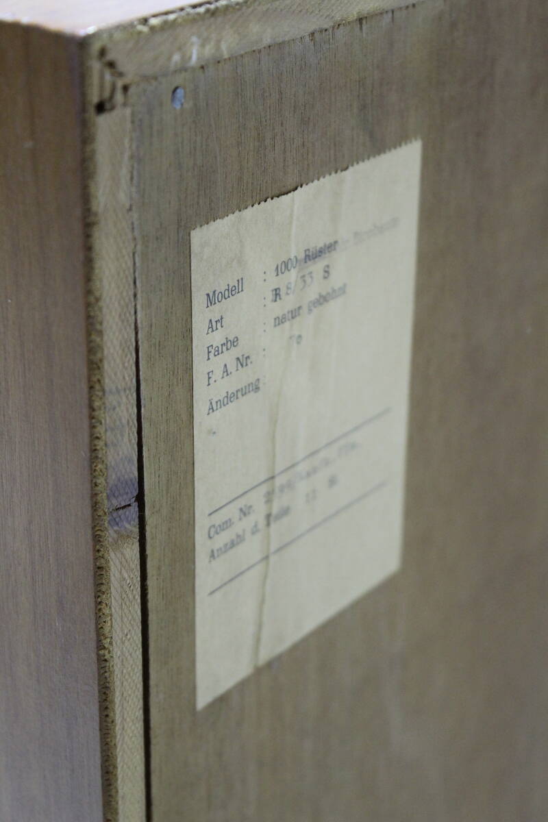 Vintage kastje, dressoir - jaren '60, glazen deurtjes