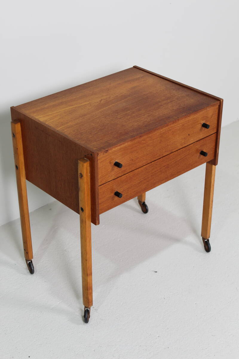 Vintage Nähschrank, Nachttisch, Beistelltisch - 1960er Jahre