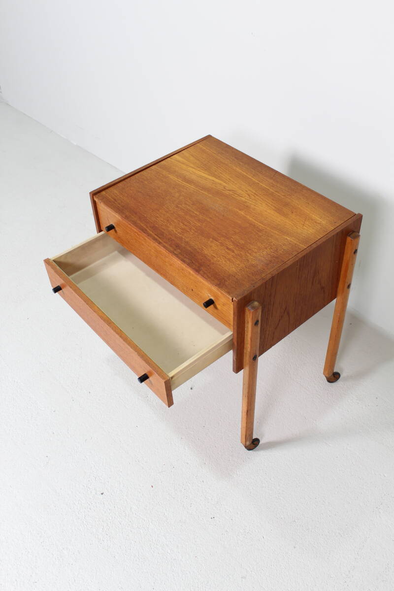 Vintage Nähschrank, Nachttisch, Beistelltisch - 1960er Jahre