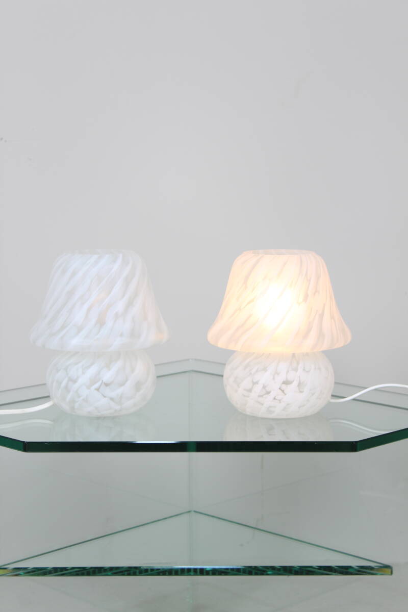 Vintage Mushroom lamp - Hustad Leuchte, wit glas, jaren '70 | 01482