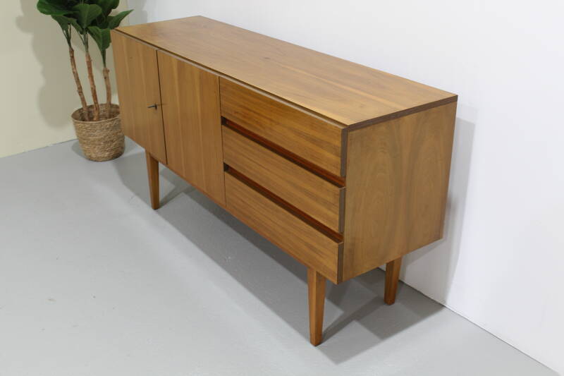 Vintage dressoir, sideboard - notenhout, jaren '60 | 01115