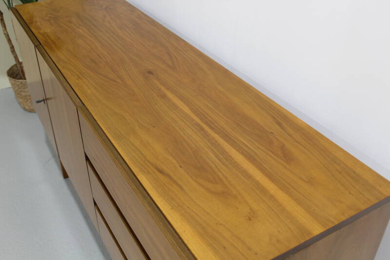 Vintage dressoir, sideboard - notenhout, jaren '60 | 01115