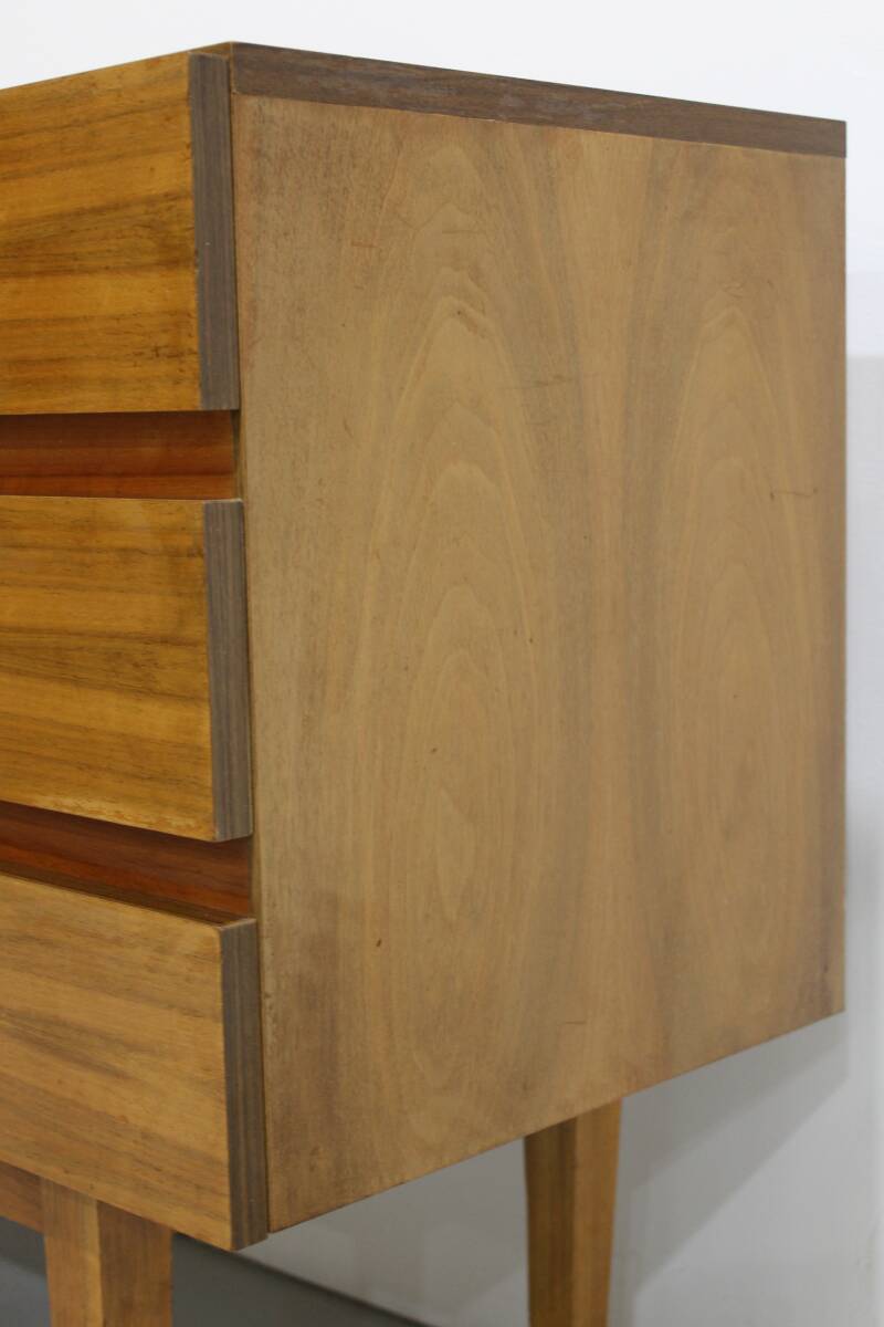 Vintage dressoir, sideboard - notenhout, jaren '60 | 01115