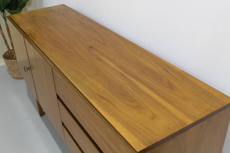 Vintage dressoir, sideboard - notenhout, jaren '60 | 01115