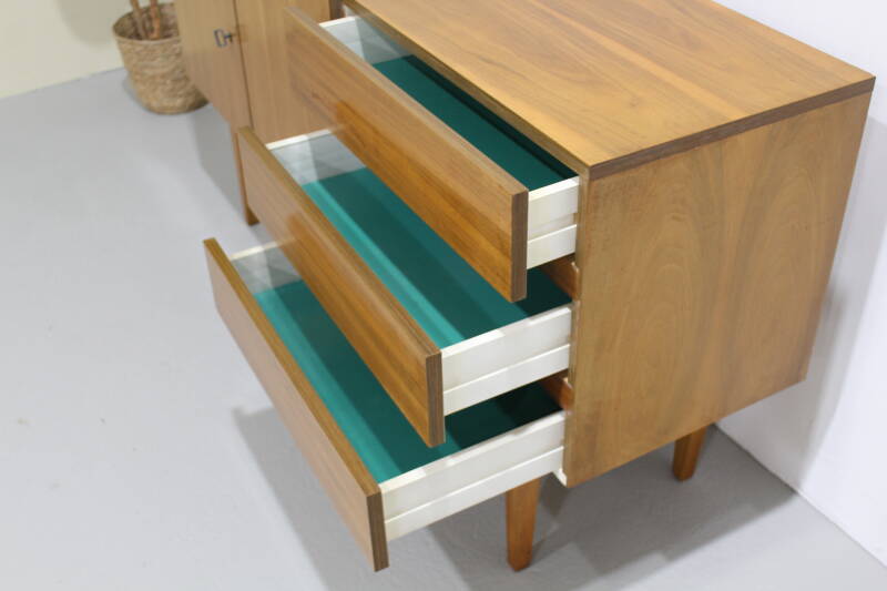 Vintage dressoir, sideboard - notenhout, jaren '60 | 01115