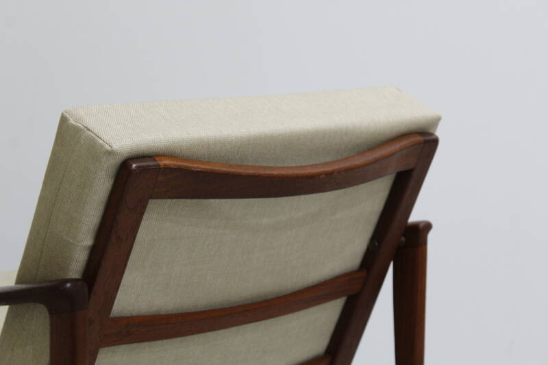 Vintage armchair, Danish Design - IB Kofod Larsen for Selig | 01054