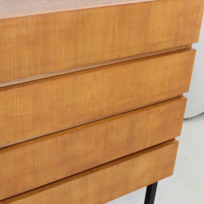 Vintage chest of drawers