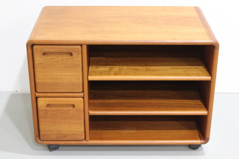 Vintage audiokast, tv-meubel Deens Design - Dyrlund, jaren '80 | 01174