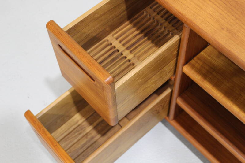 Vintage audiokast, tv-meubel Deens Design - Dyrlund, jaren '80 | 01174